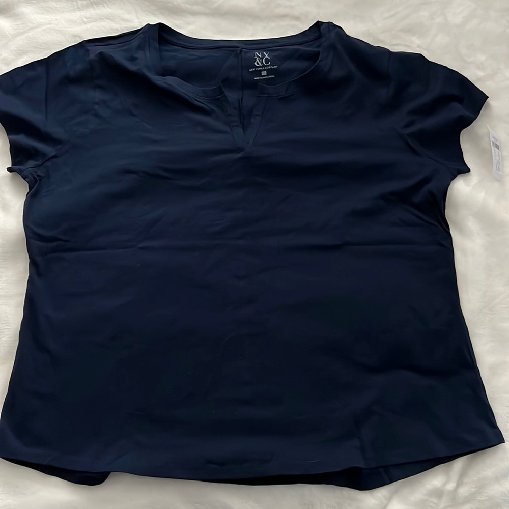 NWT - New York & Co.
Color: Blue
Short sleeve shirt
Size: xxLarge